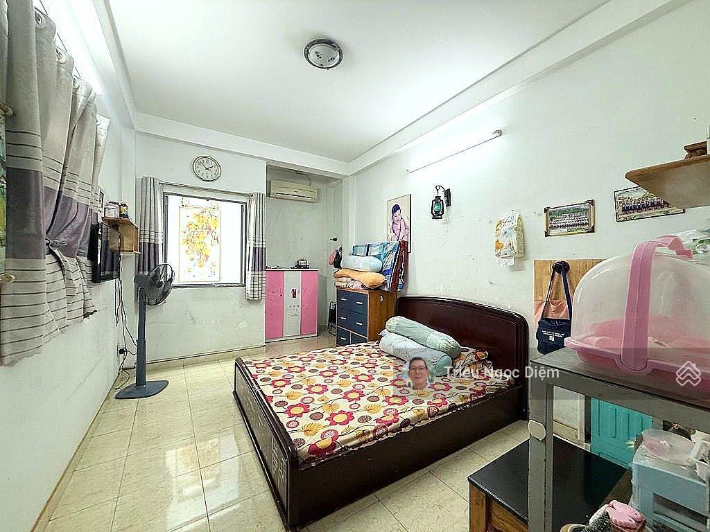 Giảm sốc 500 triệu chỉ 9.999 tỷ . hxh trải nhựa nguyễn công hoan, sát phan xích long. phú nhuận.