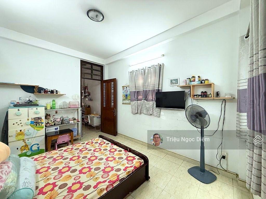 Giảm sốc 500 triệu chỉ 9.999 tỷ . hxh trải nhựa nguyễn công hoan, sát phan xích long. phú nhuận.