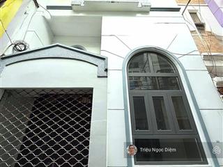 Hiếm khu hồ biểu chánh hxh đỗ cửa. 52m² ngang 5m nhà 4 tầng mới đẹp full nội thất cao cấp.