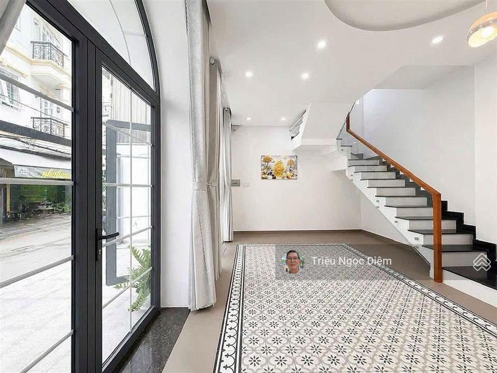 Hiếm có khu vip bình thạnh  nhà ngang 6.6m bề thế  3 tầng mới đẹp nội thất cao cấp sát mặt tiền