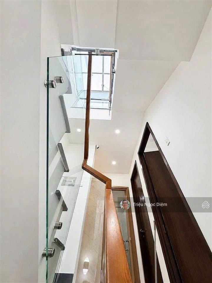 Hiếm có khu vip bình thạnh  nhà ngang 6.6m bề thế  3 tầng mới đẹp nội thất cao cấp sát mặt tiền