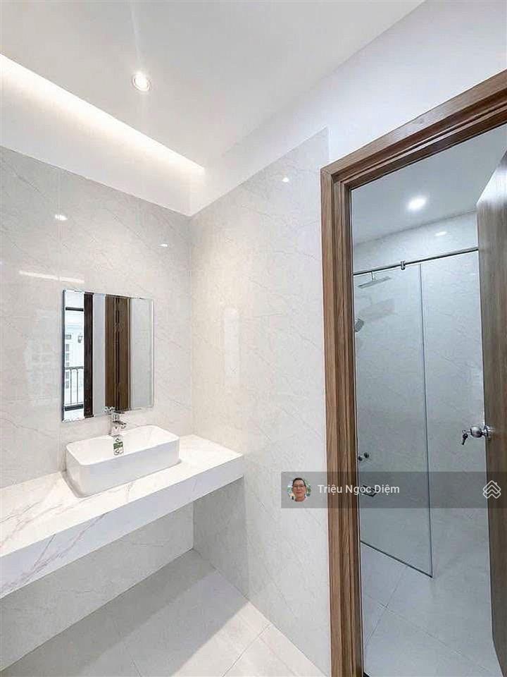 Hiếm có khu vip bình thạnh  nhà ngang 6.6m bề thế  3 tầng mới đẹp nội thất cao cấp sát mặt tiền