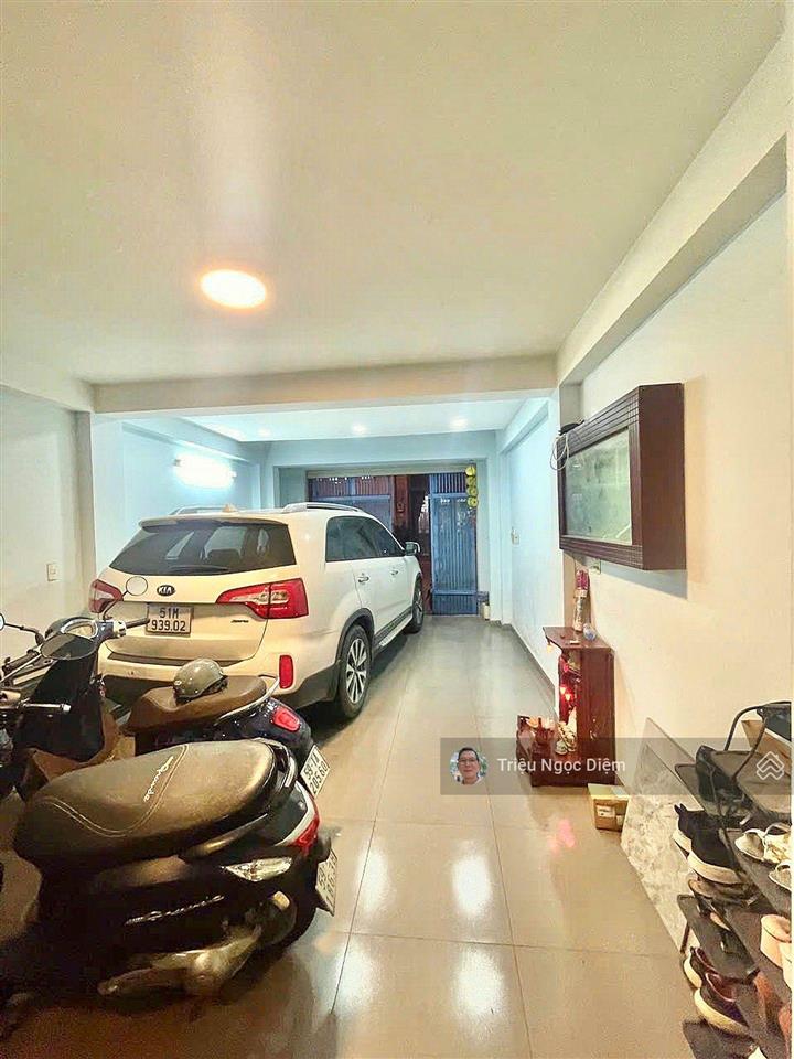 Bán nhà mặt tiền 5 tầng yên đỗ 60m2. 5 pn chỉ 13.9 tỷ sát bà chiểu, quận 1