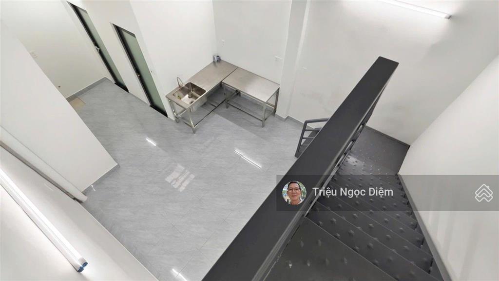Giảm 2 tỷ nhà xô viết nghệ tĩnh gần hutech 70m2 ngang 4,1m chỉ 9.999 tỷ