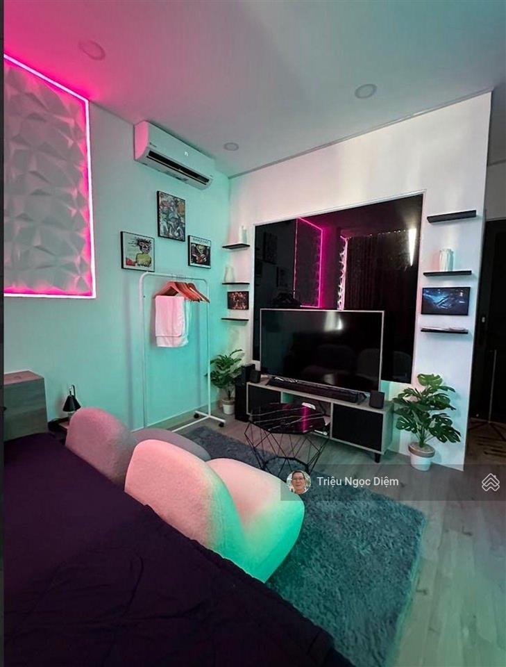 Homestay dòng tiền 80 triệu/tháng gần hàng xanh 54m2. 3 tầng chỉ 9.999 tỷ