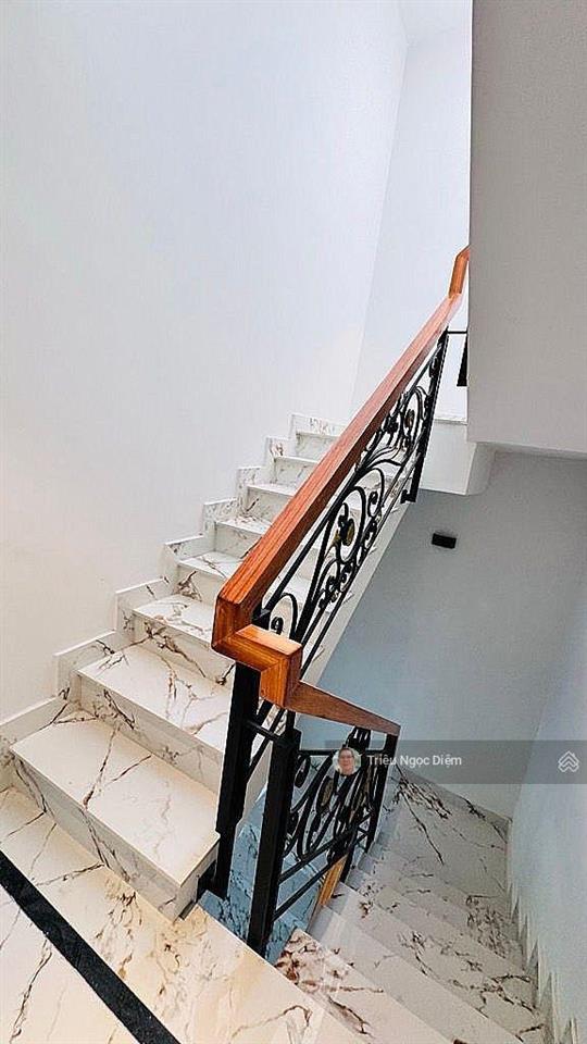 Nhà mới 5 tầng đẹp full nội thất cao cấp. giáp nguyễn văn trỗi hxh nguyễn thị huỳnh gấp bán 11.9 tỷ