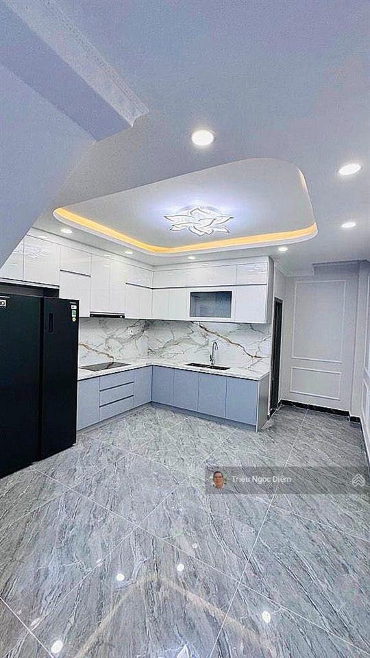 Nhà mới 5 tầng đẹp full nội thất cao cấp. giáp nguyễn văn trỗi hxh nguyễn thị huỳnh gấp bán 11.9 tỷ