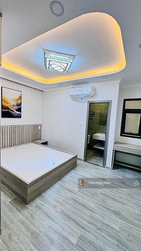 Nhà mới 5 tầng đẹp full nội thất cao cấp. giáp nguyễn văn trỗi hxh nguyễn thị huỳnh gấp bán 11.9 tỷ