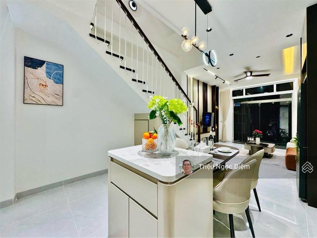 Giảm 500 triệu! nhà mới 100% bùi đình túy 60m2 4pn master full nội thất cao cấp chỉ 8.7 tỷ