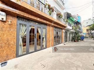 Mua 1 được 2 hẻm xe hơi nơ trang long nhà mới dòng tiền gần 40 triệu/tháng