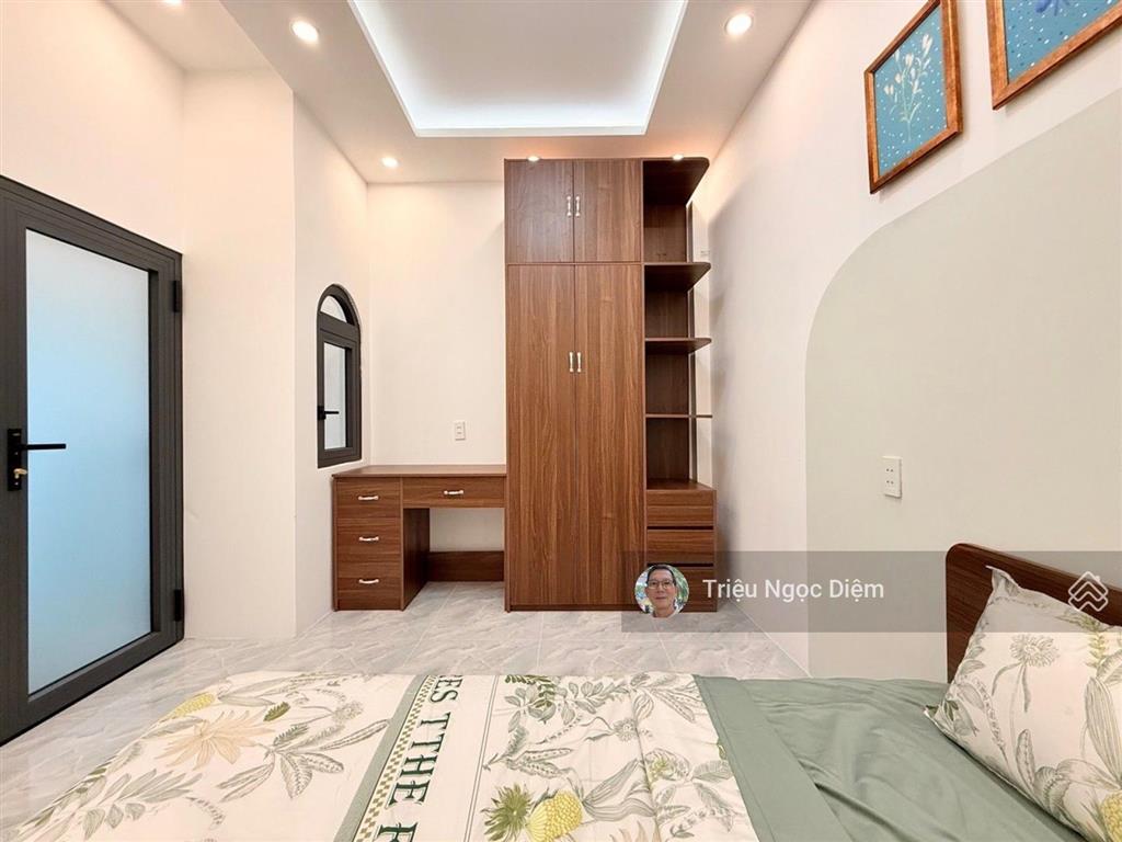 Mua 1 được 2 hẻm xe hơi nơ trang long nhà mới dòng tiền gần 40 triệu/tháng