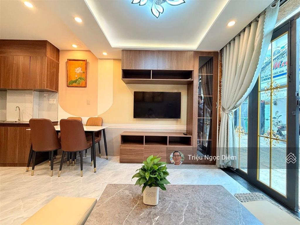 Mua 1 được 2 hẻm xe hơi nơ trang long nhà mới dòng tiền gần 40 triệu/tháng