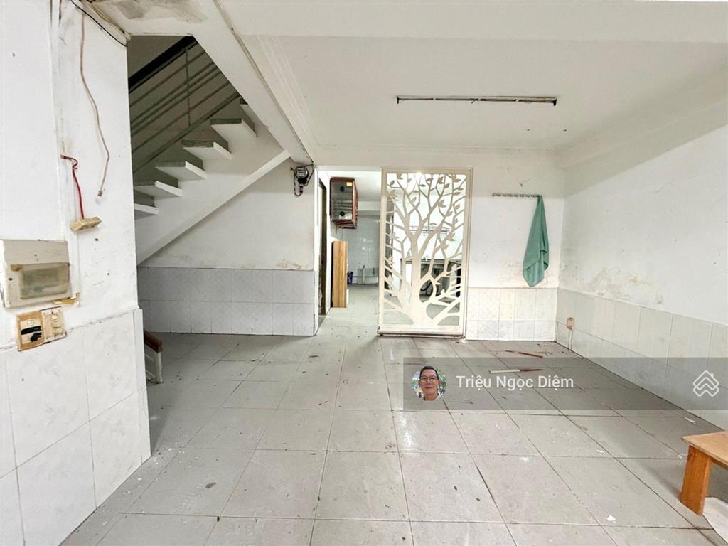 Bán nhà nguyễn xí, bình thạnh 64m2 hẻm 4m sạch đẹp không quy hoạch được xây 4 tầng chỉ 7.5 tỷ