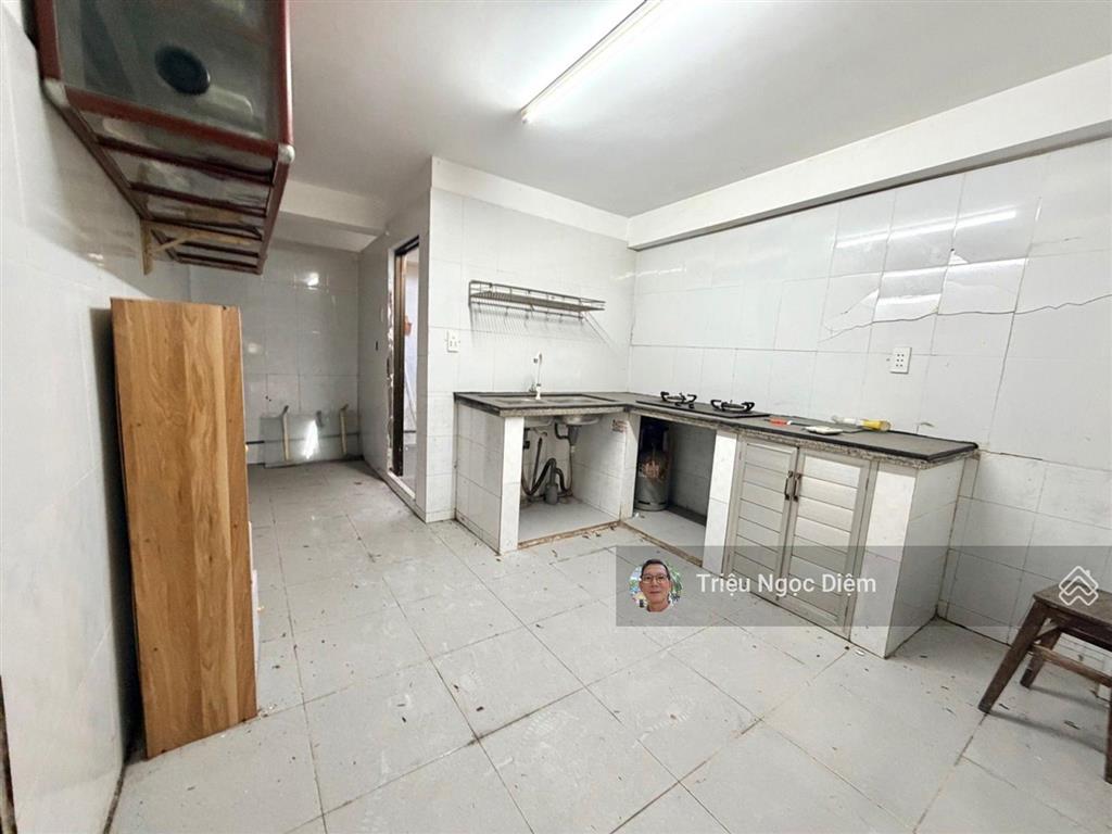 Bán nhà nguyễn xí, bình thạnh 64m2 hẻm 4m sạch đẹp không quy hoạch được xây 4 tầng chỉ 7.5 tỷ