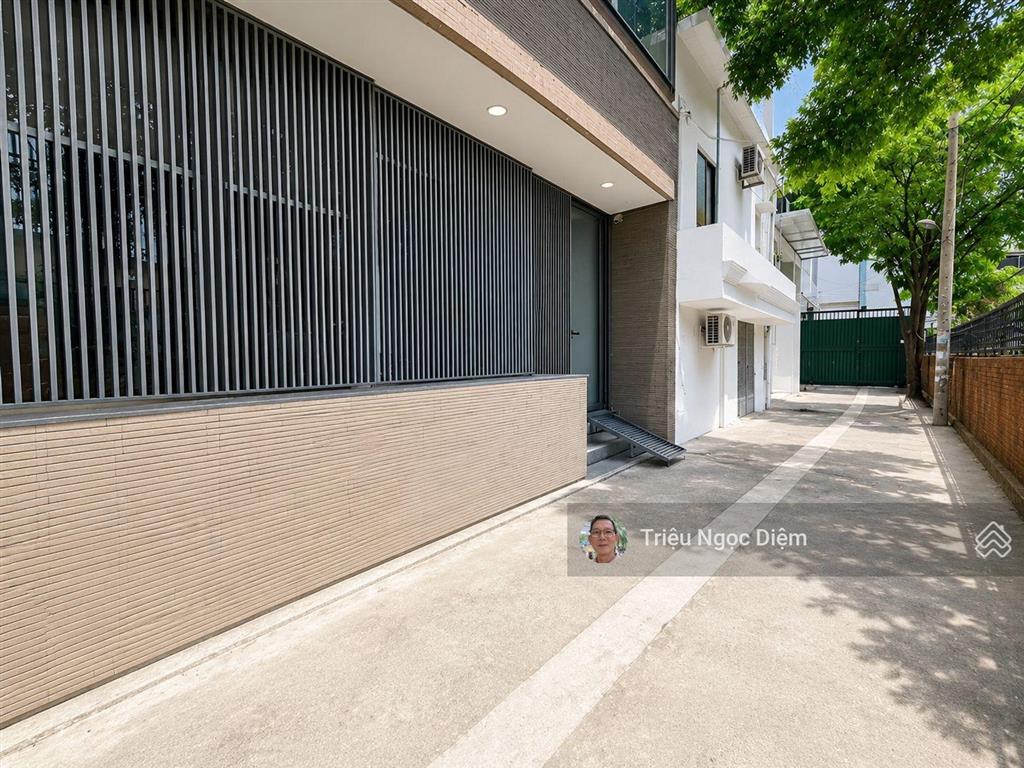 Bán nhà nguyễn xí, bình thạnh 64m2 hẻm 4m sạch đẹp không quy hoạch được xây 4 tầng chỉ 7.5 tỷ