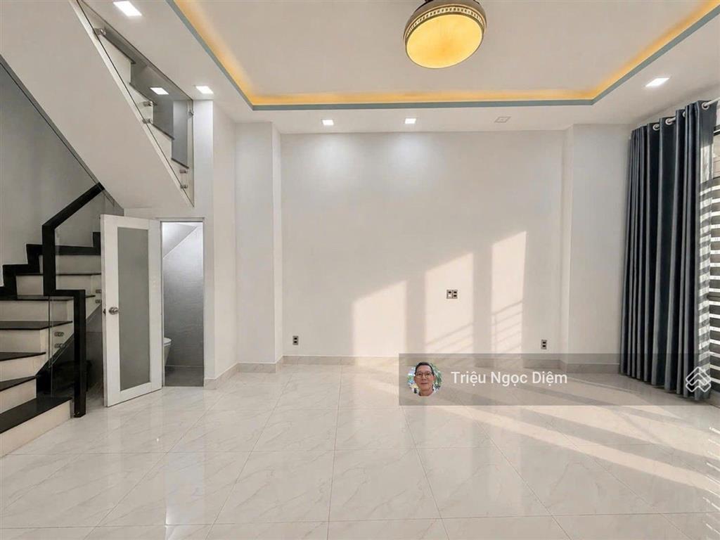 Bán nhà bình thạnh 4 tầng  lô góc 2 mặt thoáng  gần phú nhuận  30m ra hẻm xe hơi  chỉ 6.4 tỷ