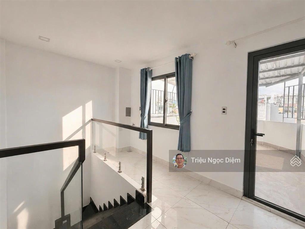 Bán nhà bình thạnh 4 tầng  lô góc 2 mặt thoáng  gần phú nhuận  30m ra hẻm xe hơi  chỉ 6.4 tỷ