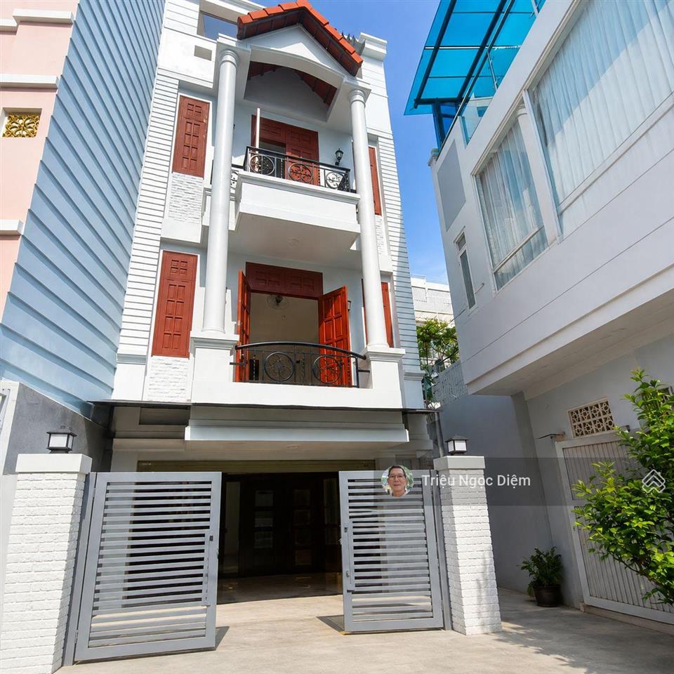 Bán nhà tăng bạt hổ hẻm xe hơi nở hậu 5.5m. 58m2. 4 tầng chỉ 9.999 tỷ