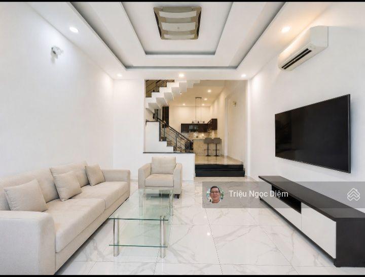 Mặt tiền trường sa phú nhuận 110m2. nở hậu. 4 tầng sân ôtô view kênh 27.9 tỷ
