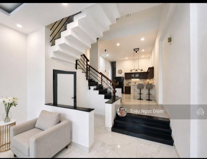 Mặt tiền trường sa phú nhuận 110m2. nở hậu. 4 tầng sân ôtô view kênh 27.9 tỷ