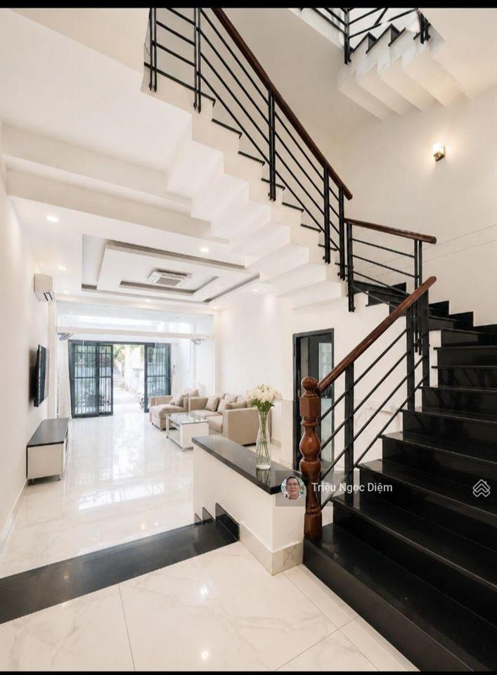 Mặt tiền trường sa phú nhuận 110m2. nở hậu. 4 tầng sân ôtô view kênh 27.9 tỷ