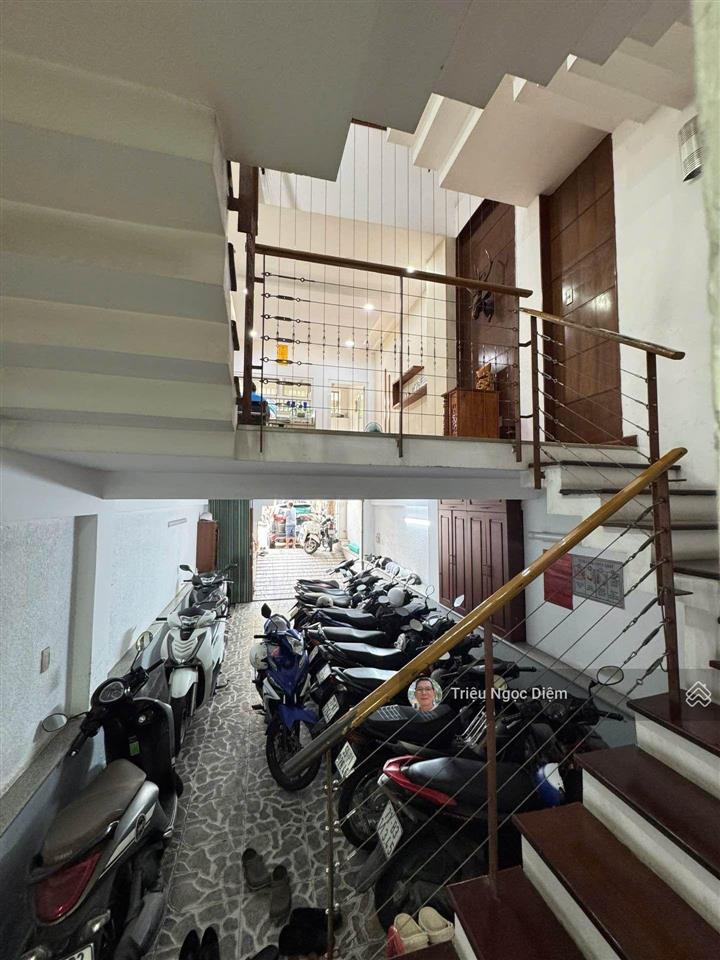 Giảm giá còn 24.5 tỷ nhà khu vip d2 bình thạnh 80m2 5 tầng thuê khoán 50tr/tháng