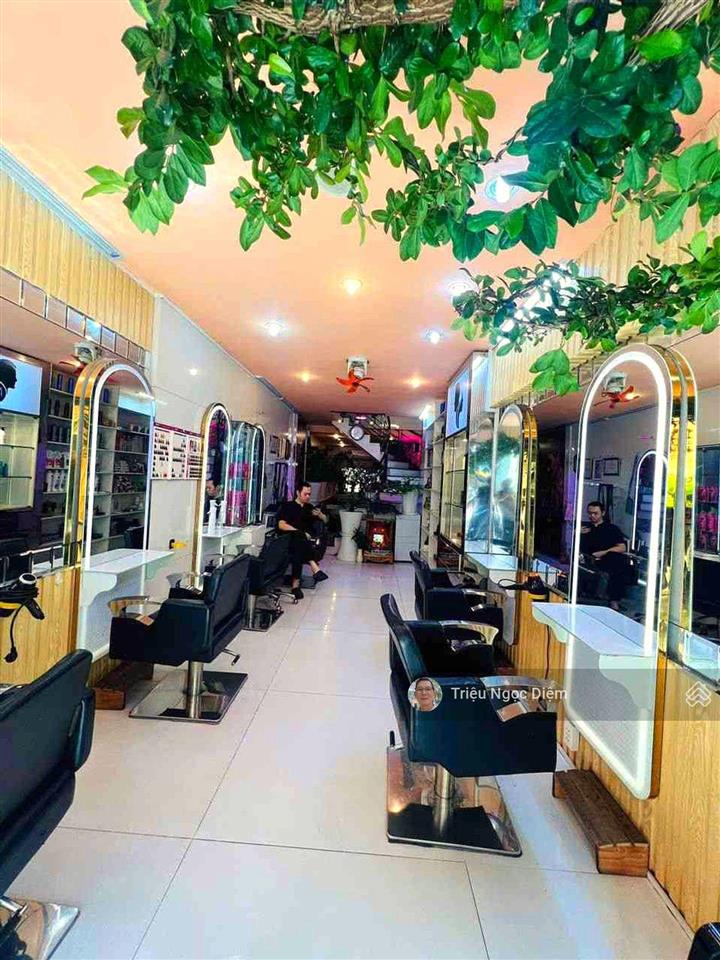 Giảm 1 tỷ nhà mặt tiền huỳnh văn bánh, phú nhuận 42m2 4 tầng đang cho thuê 27tr/tháng chỉ 11 tỷ