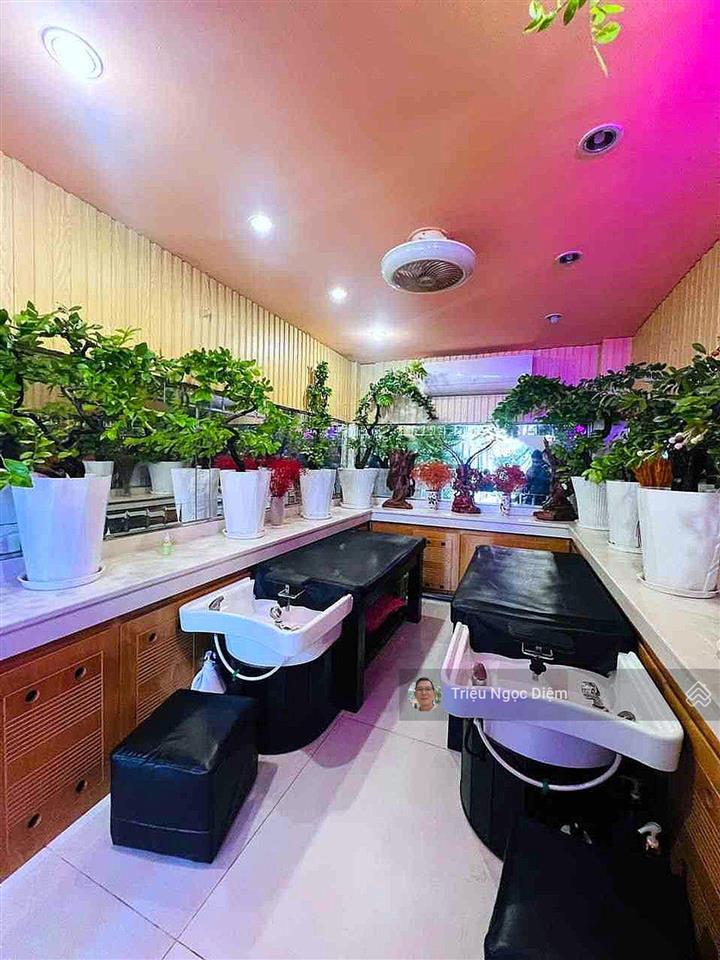 Giảm 1 tỷ nhà mặt tiền huỳnh văn bánh, phú nhuận 42m2 4 tầng đang cho thuê 27tr/tháng chỉ 11 tỷ