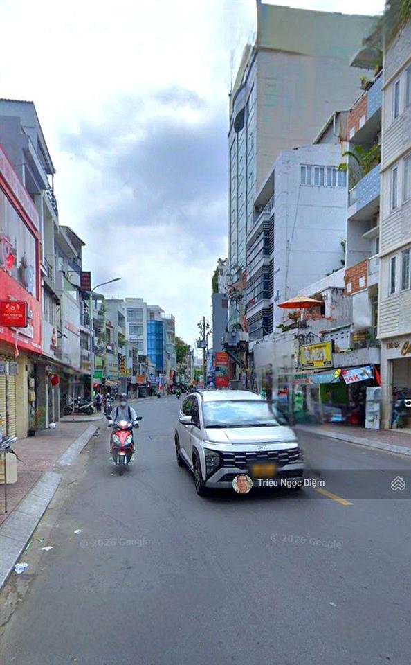 Giảm 1 tỷ nhà mặt tiền huỳnh văn bánh, phú nhuận 42m2 4 tầng đang cho thuê 27tr/tháng chỉ 11 tỷ