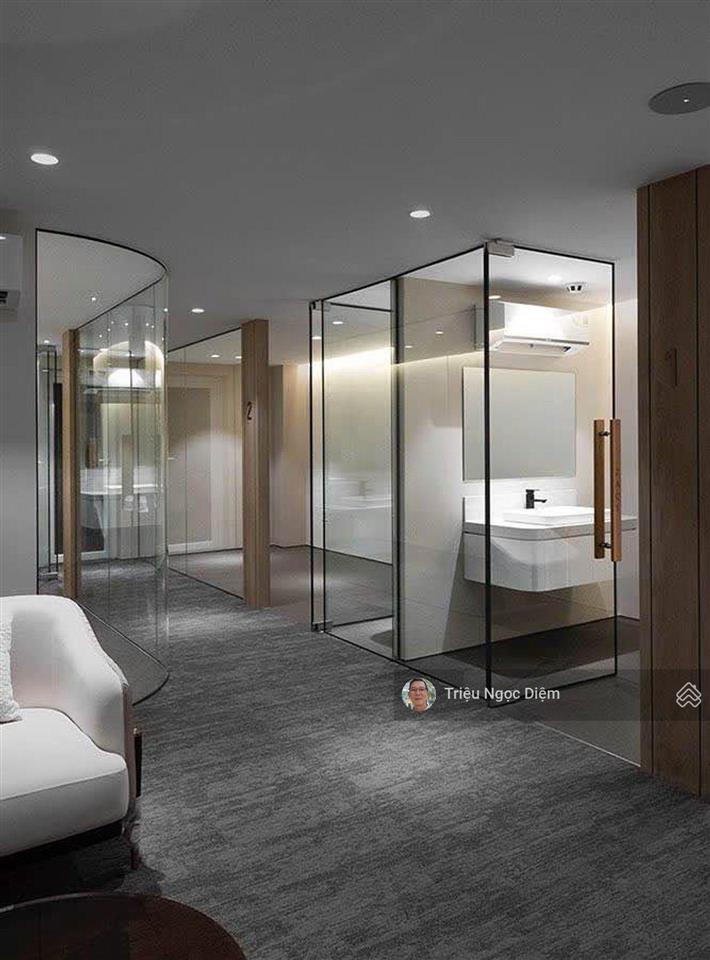 Bán tòa nhà văn phòng mặt tiền ung văn khiêm 9 tầng 1.080m2 sàn sát landmarks 81 thu nhập 2.2 tỷ