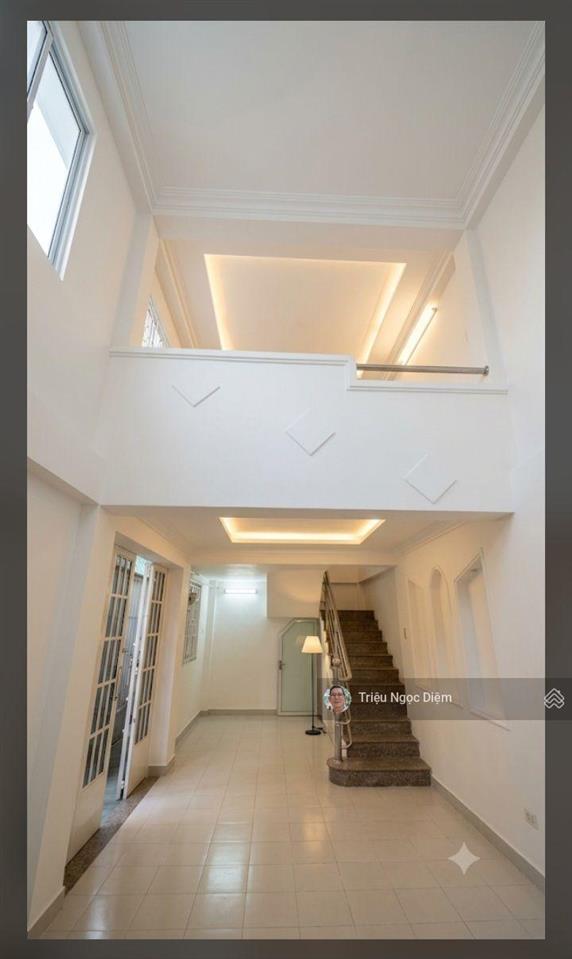 7,5 tỷ bán nhà lý chính thắng quận 3. 36m2. 5 tầng lô góc 4pn nhiều lối vào