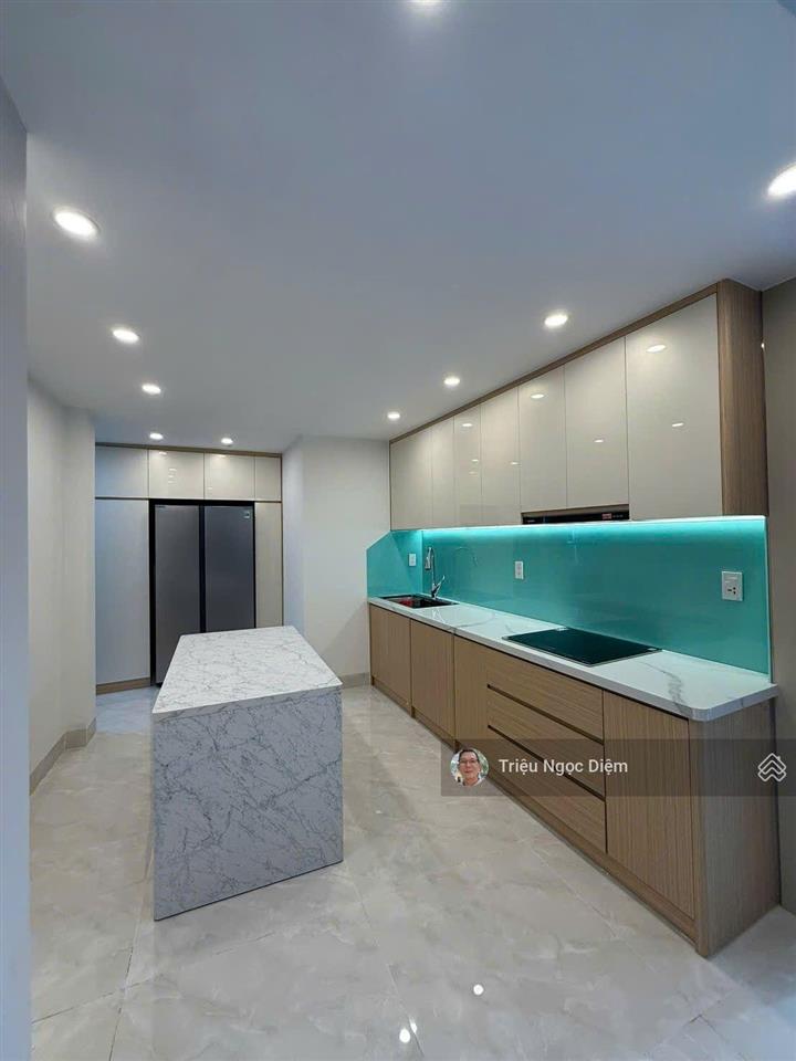 Mặt tiền hoàng sa quận 1 có căn 43m2 nở hậu 4 tầng mới full nội thất cao cấp