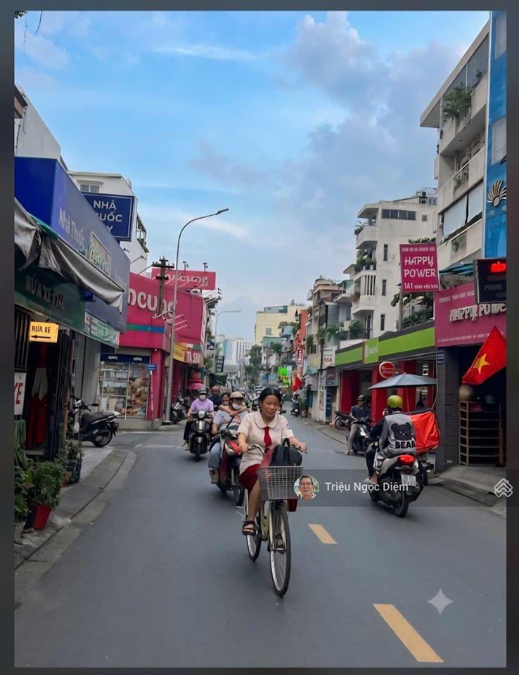 Giảm 2,6 tỷ mặt tiền đặng văn ngữ phú nhuận chỉ 14,9 tỷ
– mặt tiền kinh doanh đường 12 mét.