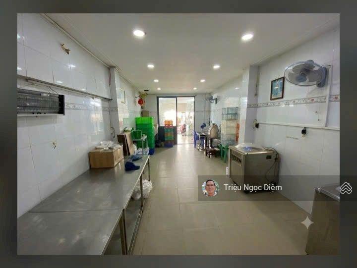 9.5 tỷ nhà 91m2 nở hậu xô viết nghệ tĩnh bình thạnh
91m2 công nhận đủ nở hậu tầm giá 9 tỷ khá hiếm