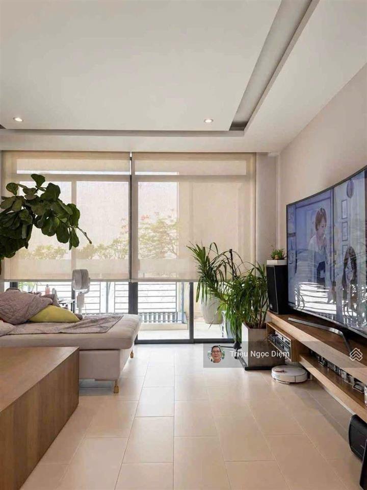 72 tỷ biệt thự mặt tiền lê trực bình thạnh 412m2 đất
biệt thự mặttiền gần 800m2 sàn đang kinh doanh