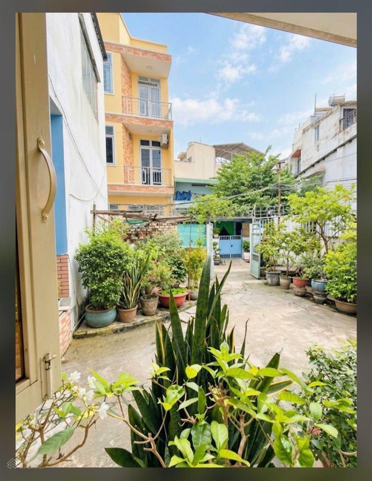 Nhà giá rẻ bình thạnh vị trí gần mặt tiền chu văn an hẻm rộng sạch đẹp sân rộng đậu được nhiều xe