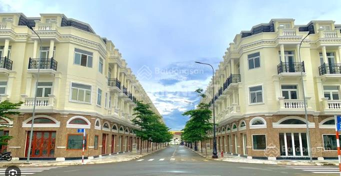 Giá chỉ 4 tỷ 980 triệu nhận nhà vào ở ngay, full nội thất, sổ hồng trao tay