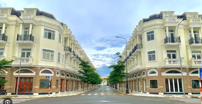 Giá chỉ 4 tỷ 980 triệu nhận nhà vào ở ngay, full nội thất, sổ hồng trao tay