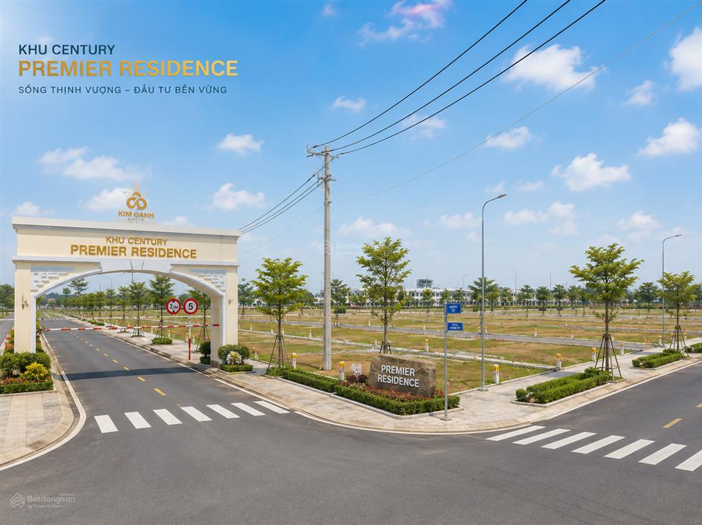 Đất nền 4x15m, sổ sẵn, gần ngã tư 550, giá 3,2 tỷ