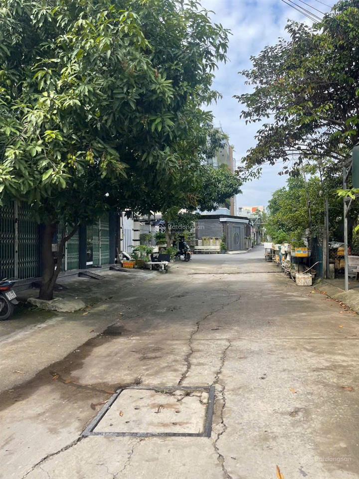 Lô góc 2 mặt tiền  81m  view đẹp  5.8 tỷ  5p tới ngã 4 thủ đức