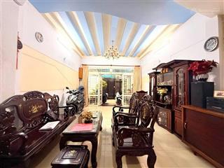 Bán nhà 3 tầng  gần ngã tư thủ đức  chỉ 5.95 tỷ  đường oto 6m