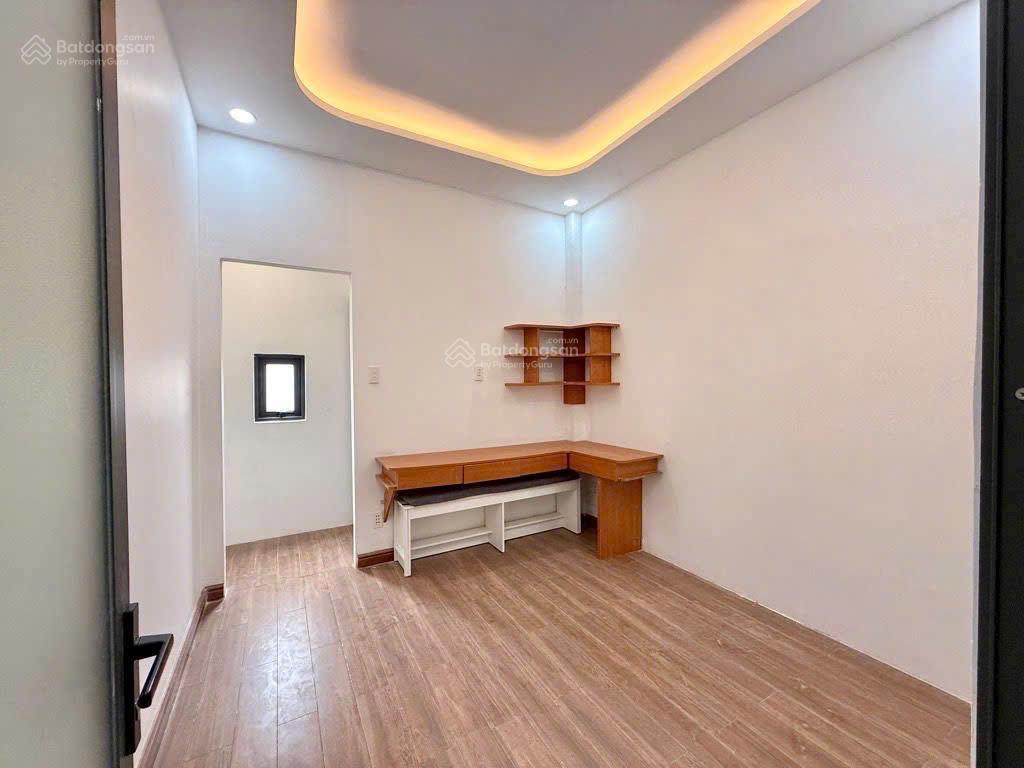 Bán nhà trường lưu  đường oto 8m, 4.5t  p. long trường