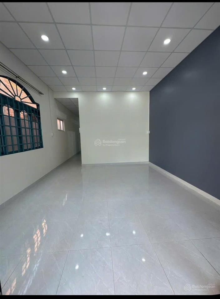 Bán nhà  90m2  5.5tỷ(tl) gần ngã tư thủ đức  cạnh hoàng diệu 2  hxh 6m
