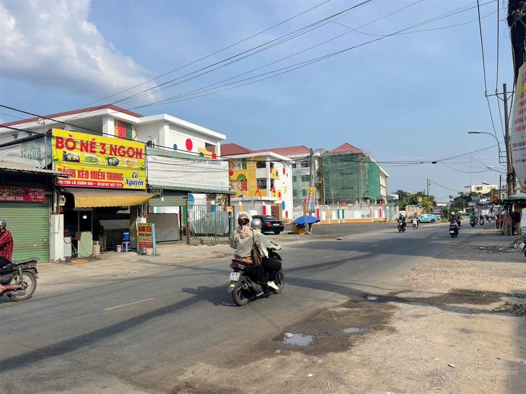 Đất mt đường 6.3 tỷ  gần trường dương văn thì  lã xuân oai  đường oto tránh