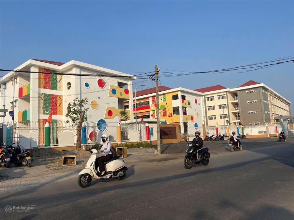 Nhà (15*28m)  siêu yên tĩnh cạnh trường dương văn thì lã xuân oai giá chỉ 15 tỷ