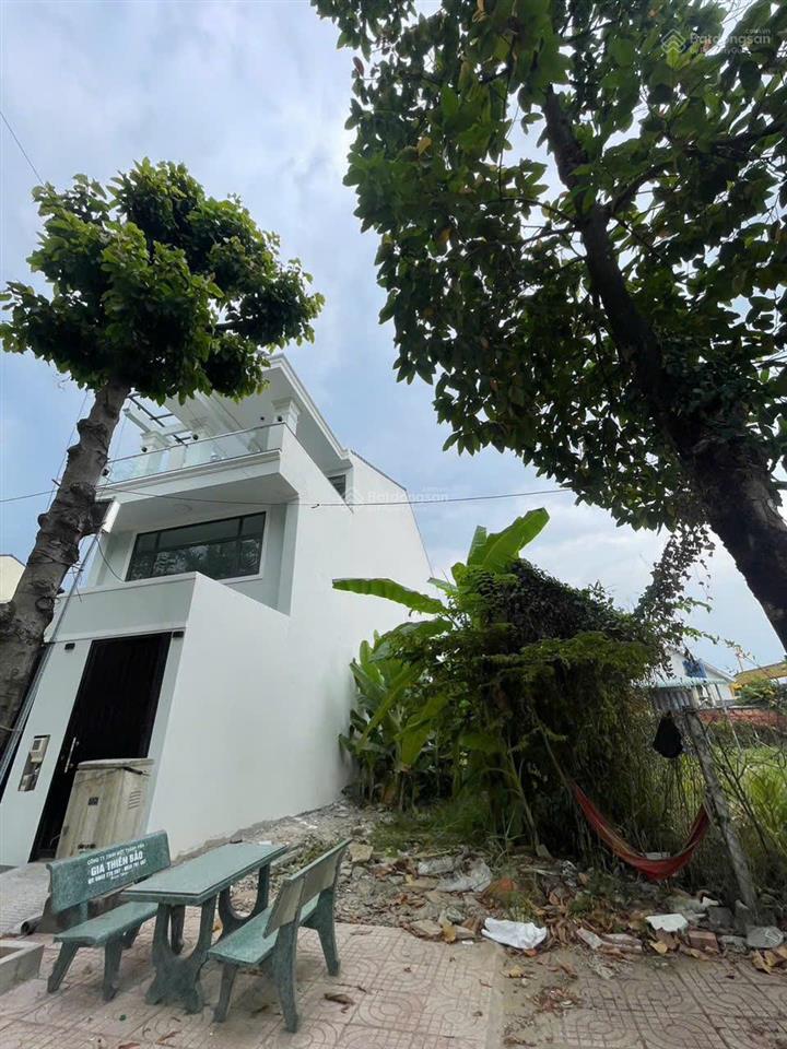 Bán đất 5.8*18m, nhỉnh 6 tỷ, ngay ngã 3 liên phường & bưng ông thoàn, đường oto tránh
