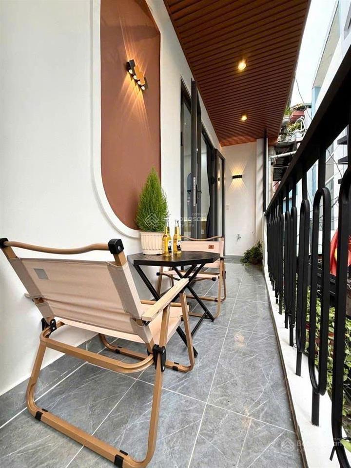 Đẹp từ ánh nhìn đầu tiên  ngay ngã 3 man thiện và lê văn việt  2 tầng 68m2 3pn  chỉ 4,68 tỷ