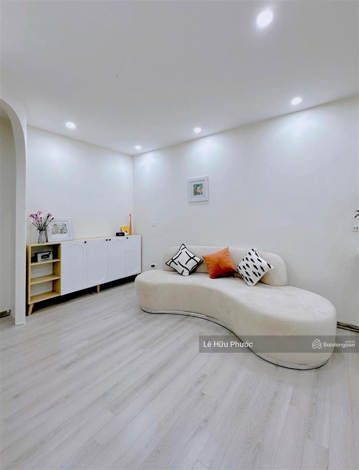 Đỉnh nóc kịch trần bay phấp phới. căn 2pn 74m2 đẹp nhất thepride