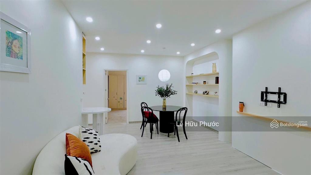 Đỉnh nóc kịch trần bay phấp phới. căn 2pn 74m2 đẹp nhất thepride