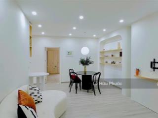 Đỉnh nóc kịch trần bay phấp phới. căn 2pn 74m2 đẹp nhất thepride